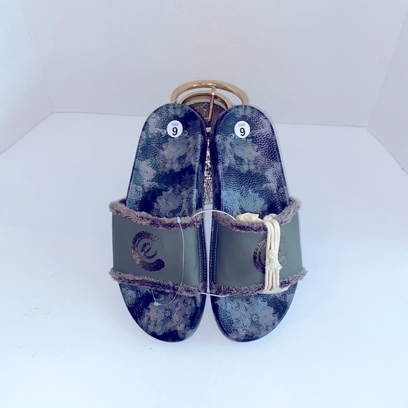 JOHNNY WAS CALME Space Camo Green Slides Size 9 - Picture 2 of 4